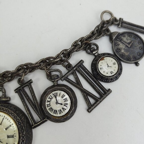 ART Arthur Pepper 13 Timepiece Clock Charm Bracelet Silver Tone Chunky 7.5" VTG - Picture 5 of 15